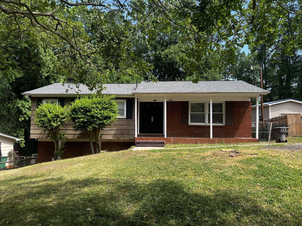 House for rent at 430 Westham Ridge Rd, Charlotte, NC 28217