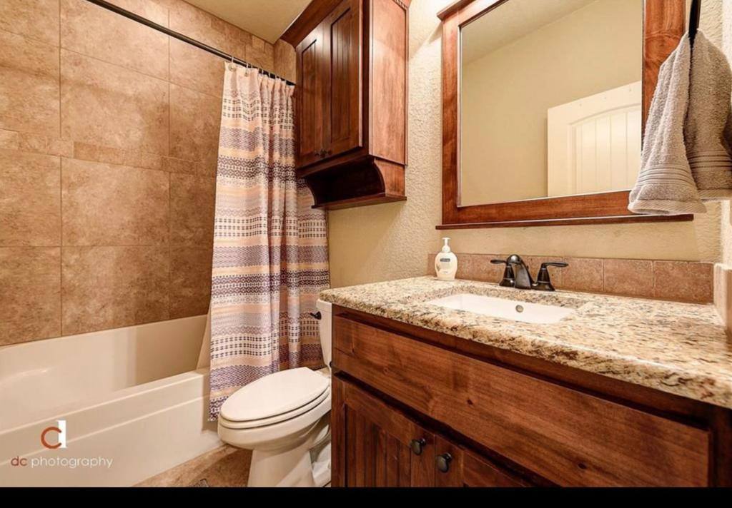 House for rent at 3600 SW Willowbrook Rd, Bentonville, AR 72712