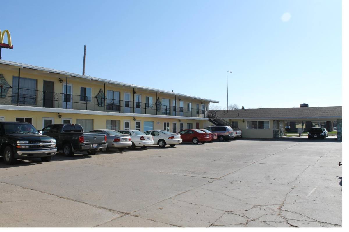 Apartment for rent at 112 E Cherry St, Vermillion, SD 57069