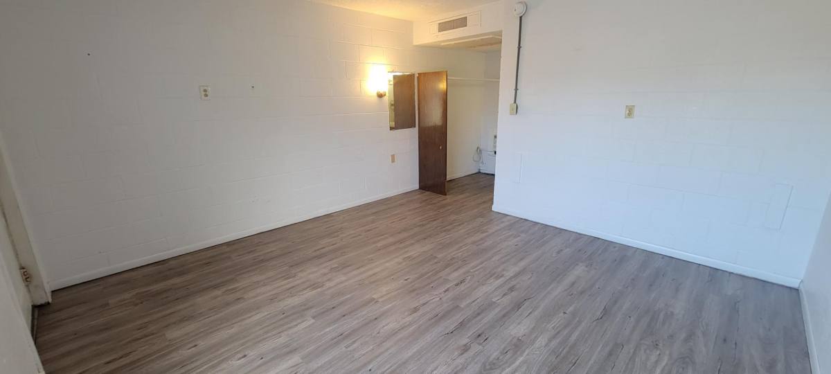 Apartment for rent at 112 E Cherry St, Vermillion, SD 57069