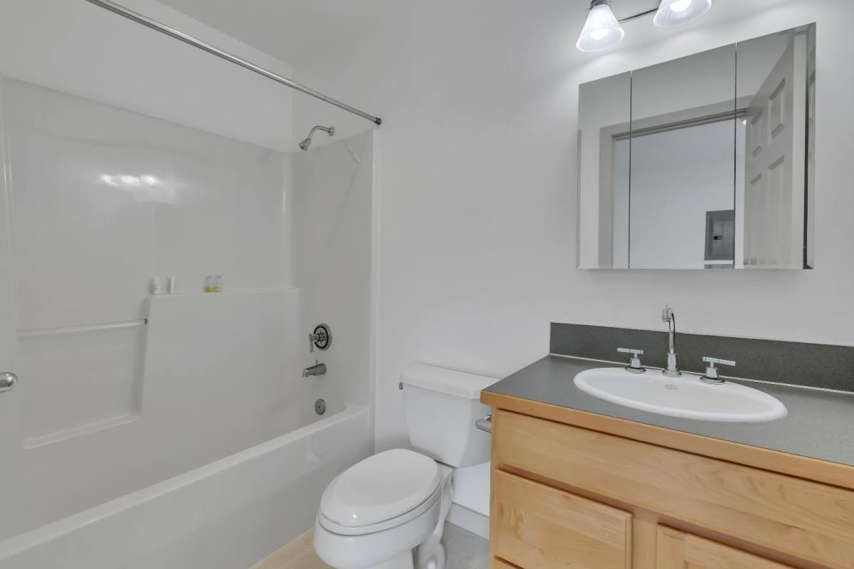 House for rent at 3221 Alki Ave SW #2104, Seattle, WA 98116