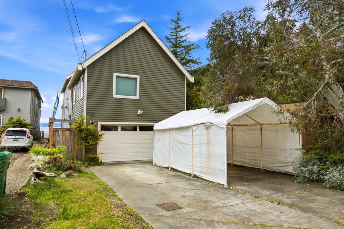 House for rent at 3221 Alki Ave SW #2104, Seattle, WA 98116