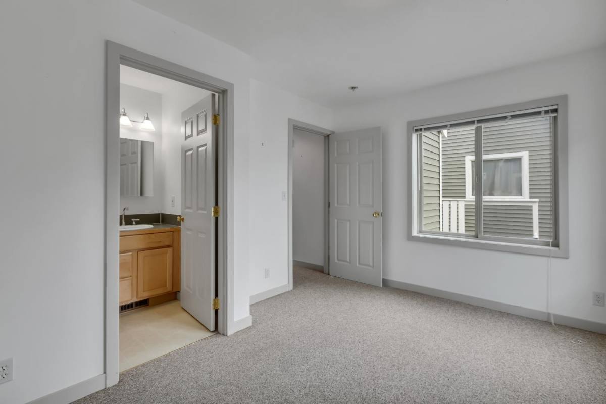 House for rent at 3221 Alki Ave SW #2104, Seattle, WA 98116