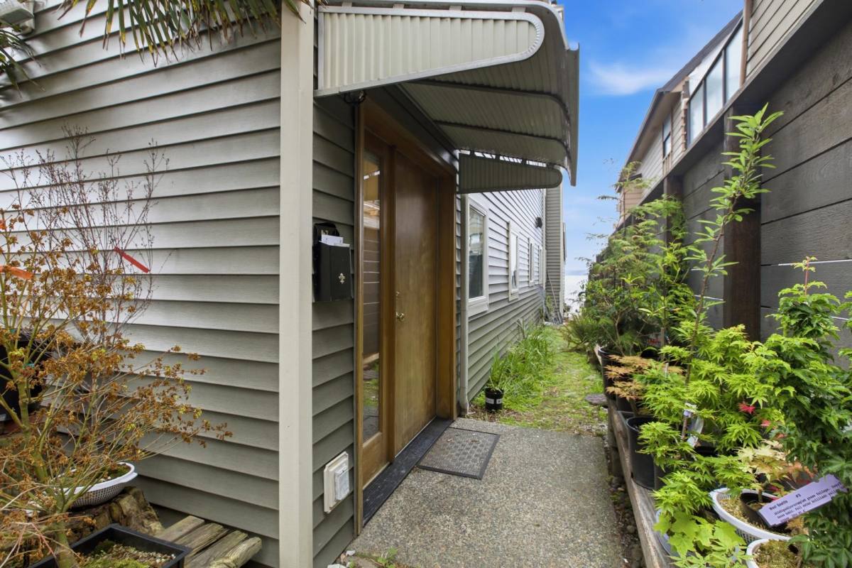 House for rent at 3221 Alki Ave SW #2104, Seattle, WA 98116