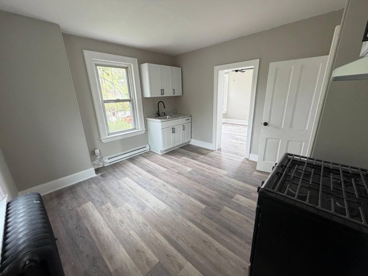 Apartment for rent at 106 N 9th St #2, Darby, PA 19023