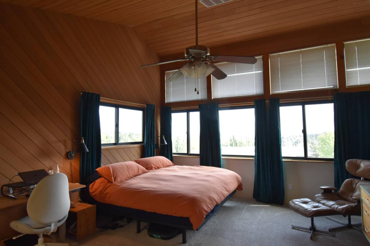 House for rent at 1641 Ridgecrest Dr, Klamath Falls, OR 97601