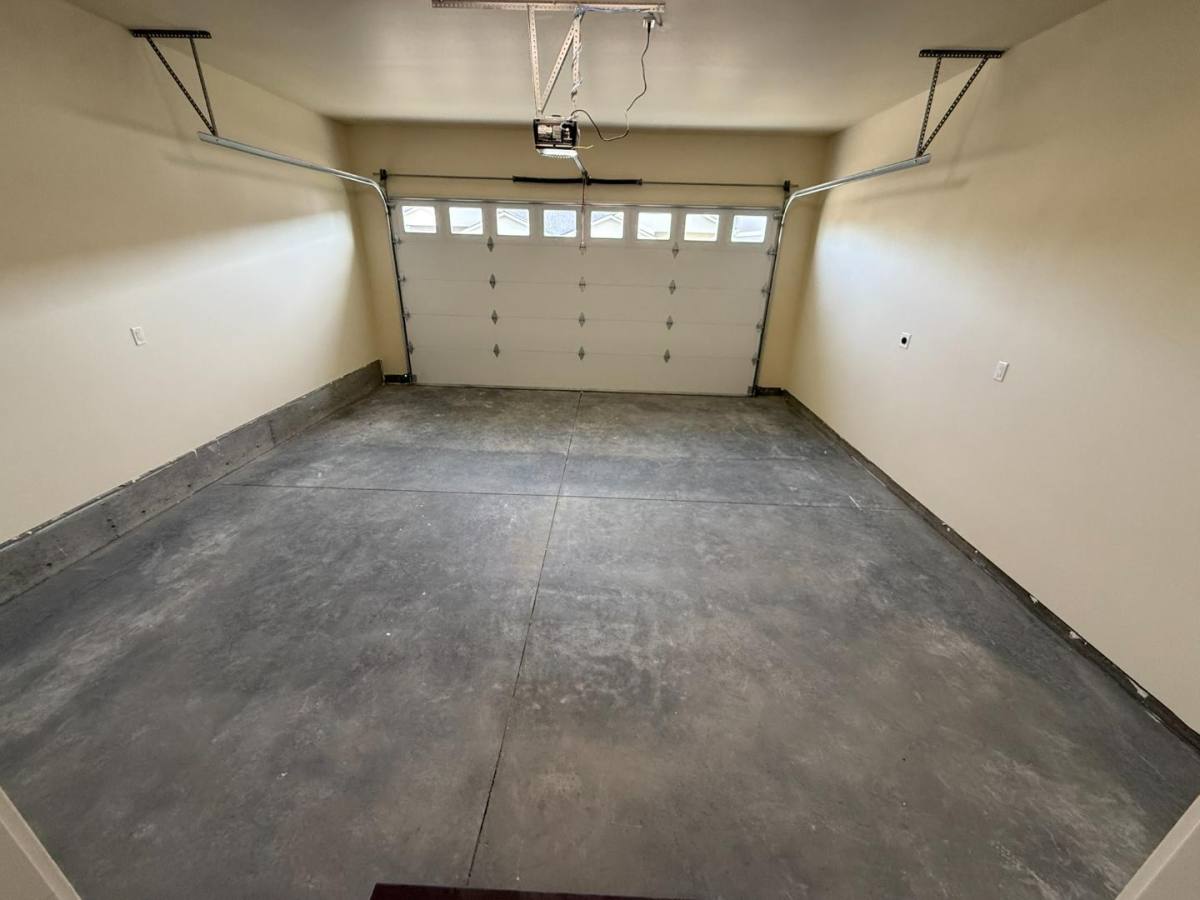 House for rent at 9001 Nafizah Way #9001 -2, Yakima, WA 98908