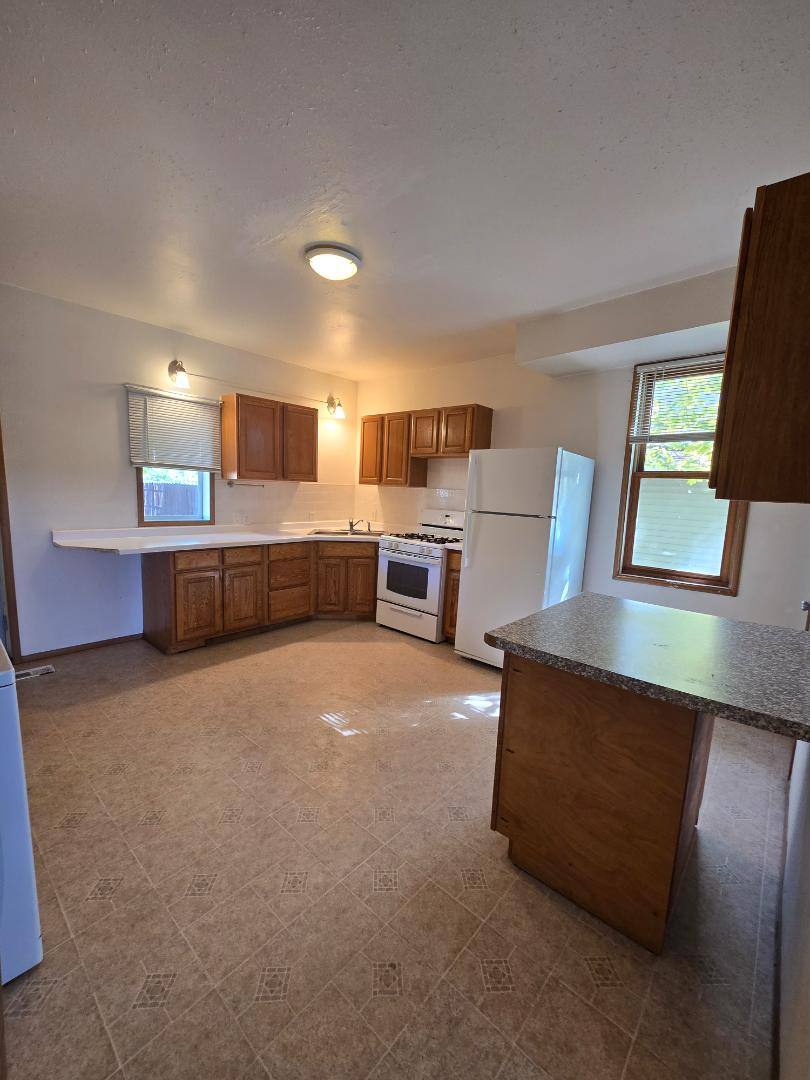 Apartment for rent at 1006 E 2nd St #EAST, Merrill, WI 54452
