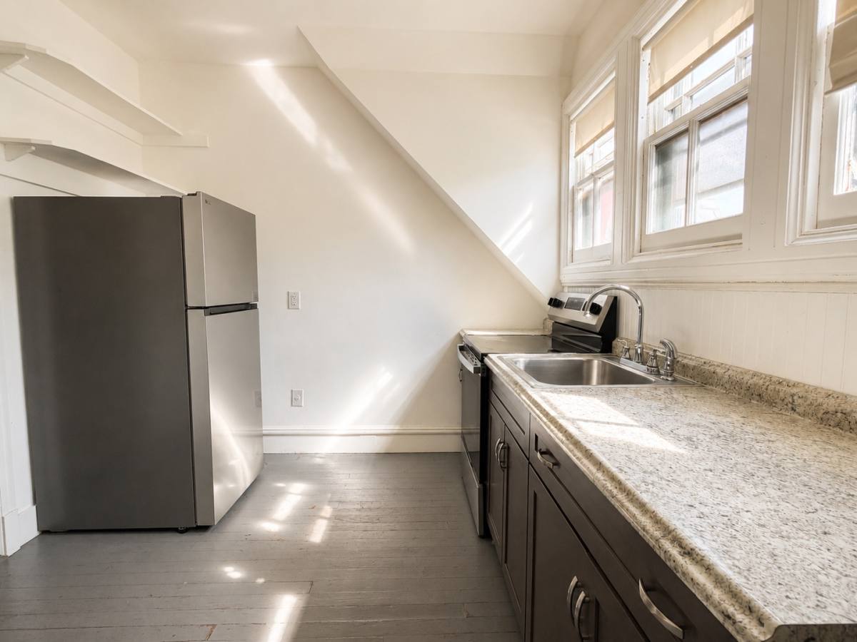 Apartment for rent at 110 E High St #3B, Milford, PA 18337