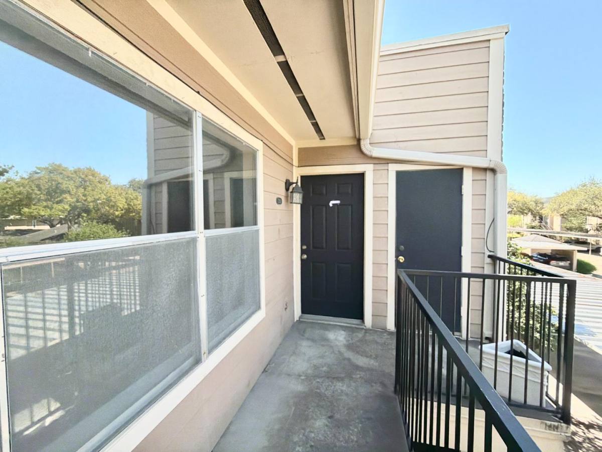 Apartment for rent at 728 Bering Dr #LEGORRETA 10, Houston, TX 77057