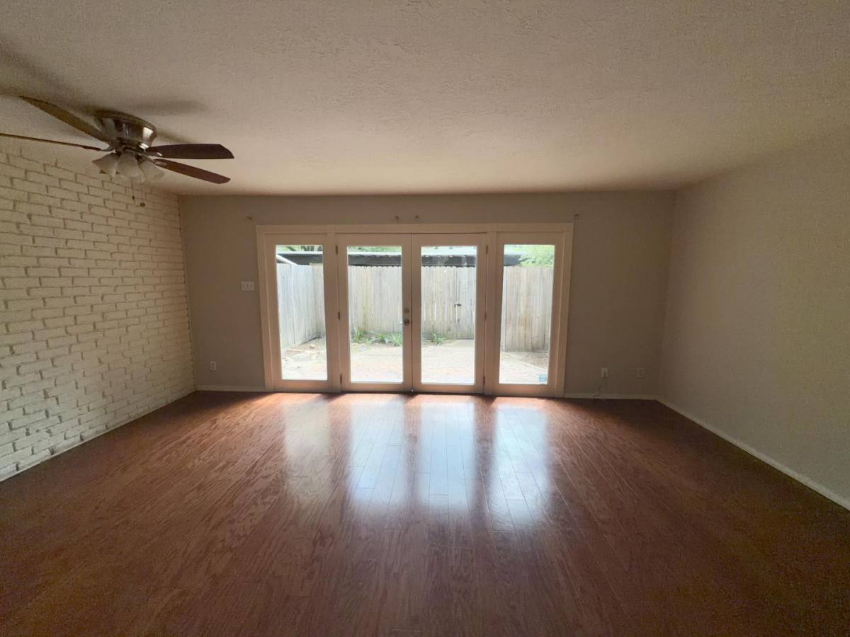 Townhouse for rent at 12959 Trail Hollow Dr #12959 M, Houston, TX 77079