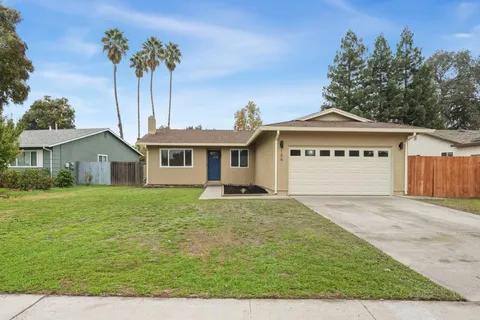 House for rent at 4350 Bollenbacher Ave 4530, Sacramento, CA 95838