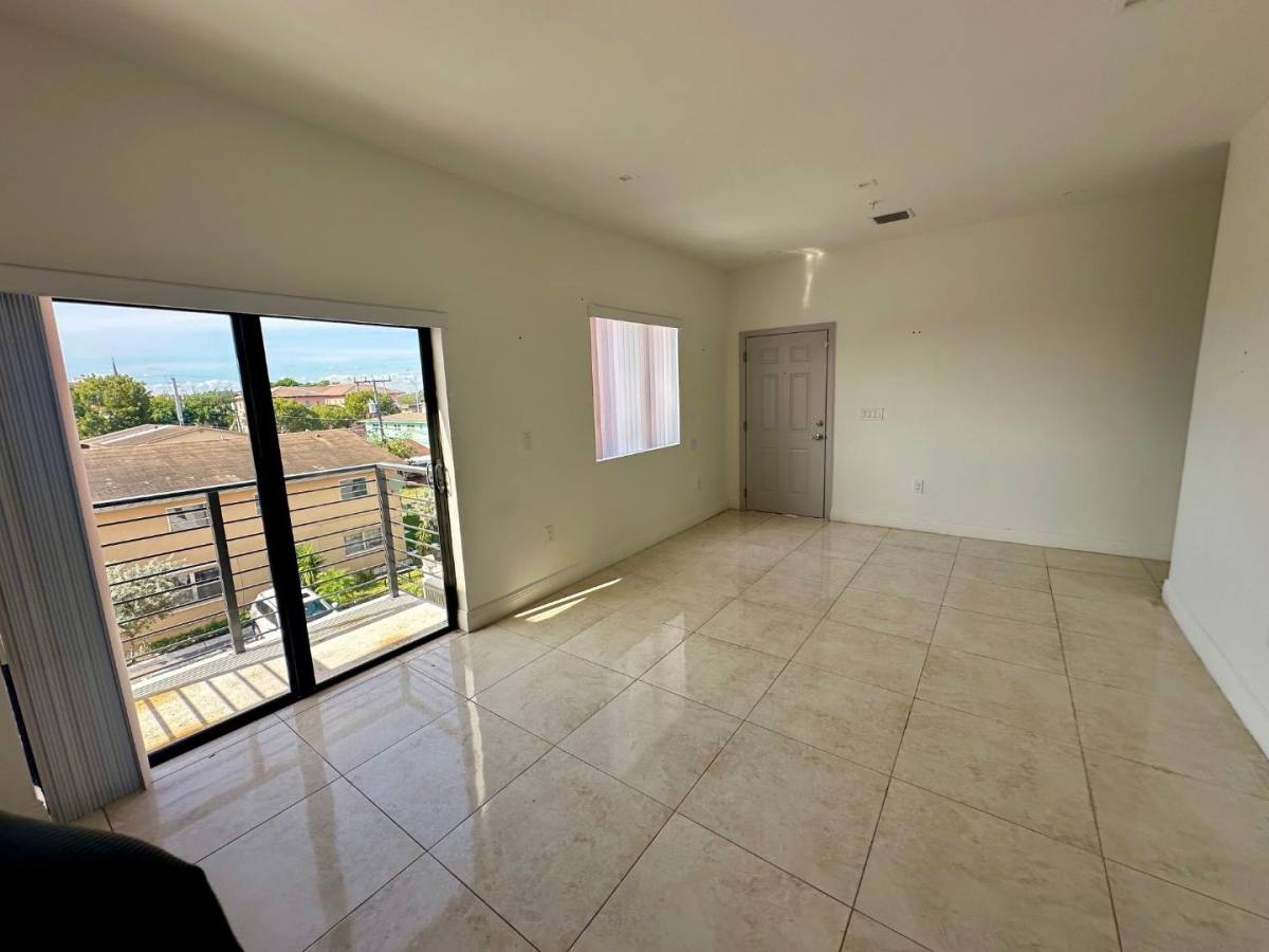 Apartment for rent at 241 E 6th St #302, Hialeah, FL 33010