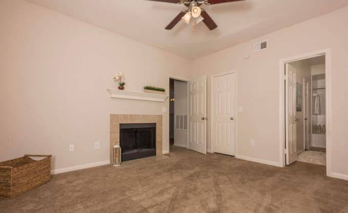 Apartment for rent at 8550 Easton Commons Dr, Houston, TX 77095