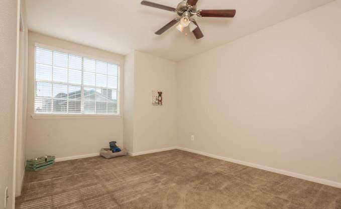 Apartment for rent at 8550 Easton Commons Dr, Houston, TX 77095