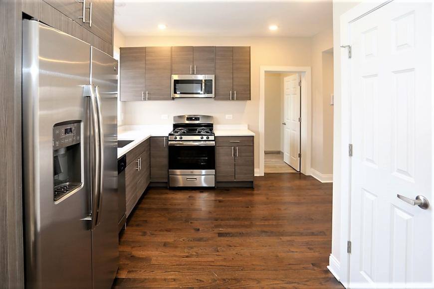 Apartment for rent at 2228 N Sawyer #2W, Chicago, IL 60647