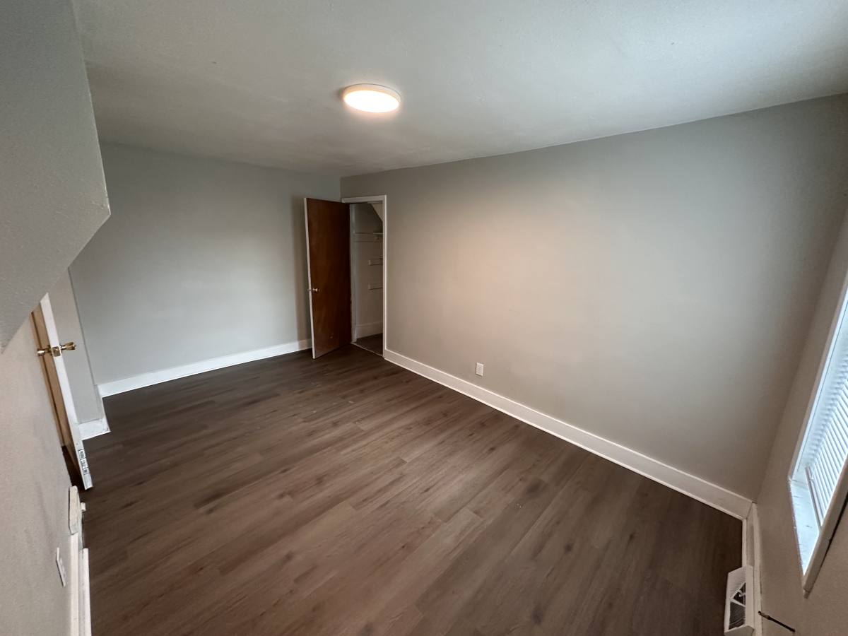 Townhouse for rent at 2164 Jackson St, Dubuque, IA 52001