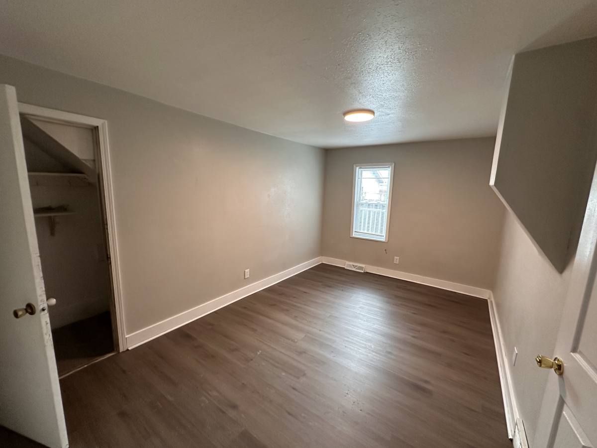 Townhouse for rent at 2164 Jackson St, Dubuque, IA 52001