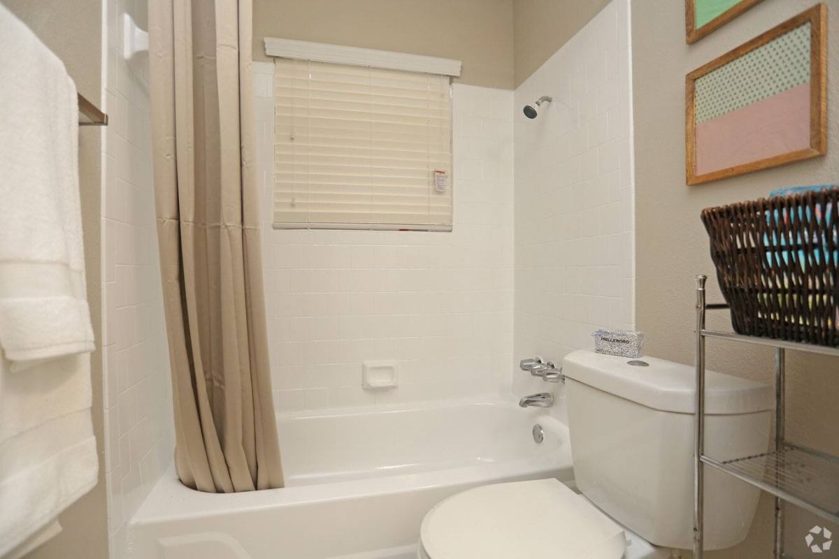 Townhouse for rent at Pointe Ann, 1225 10th St N, Texas City, TX 77590