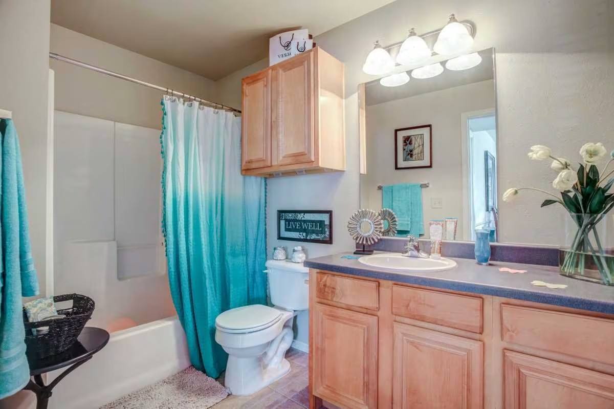 Apartment for rent at Oakmont Apartment Homes, 20202 E Admiral Place, Catoosa, OK 74015