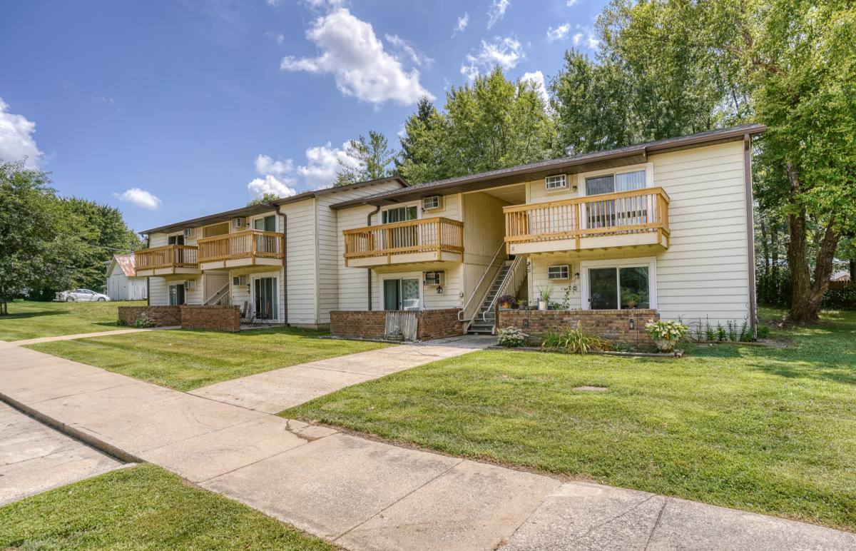 Apartment for rent at Village at Summitville, 1100 W Mill St #23, Summitville, IN 46070