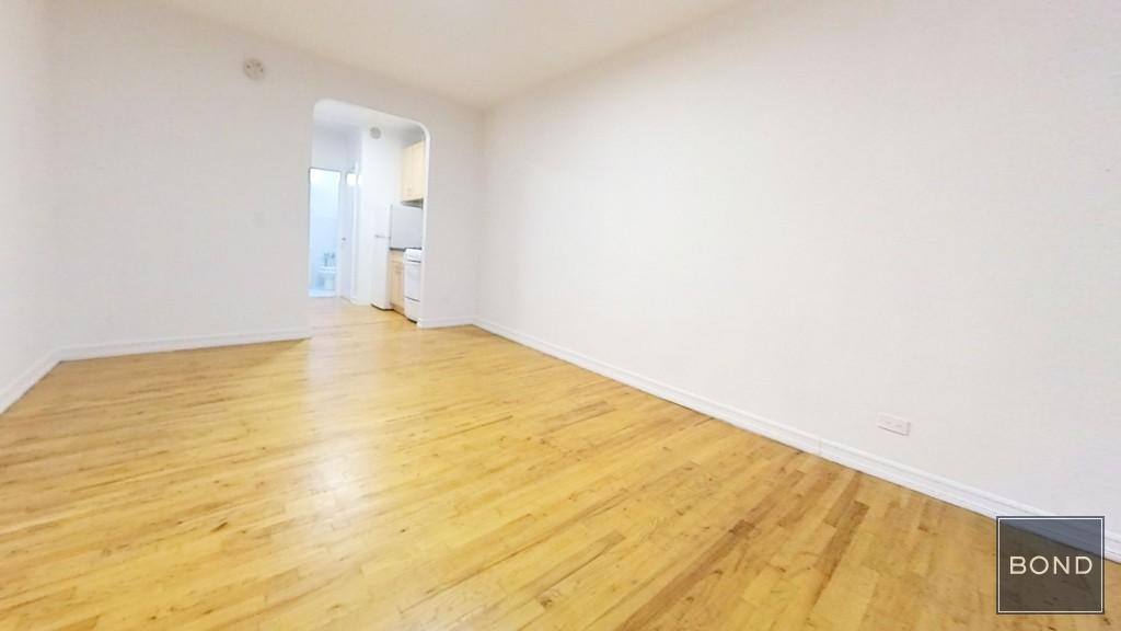 Apartment for rent at 340 E 53 St #4C, New York, NY 10022