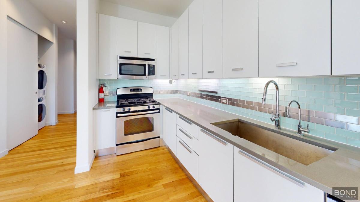 Apartment for rent at 122 W St #3E, Brooklyn, NY 11222