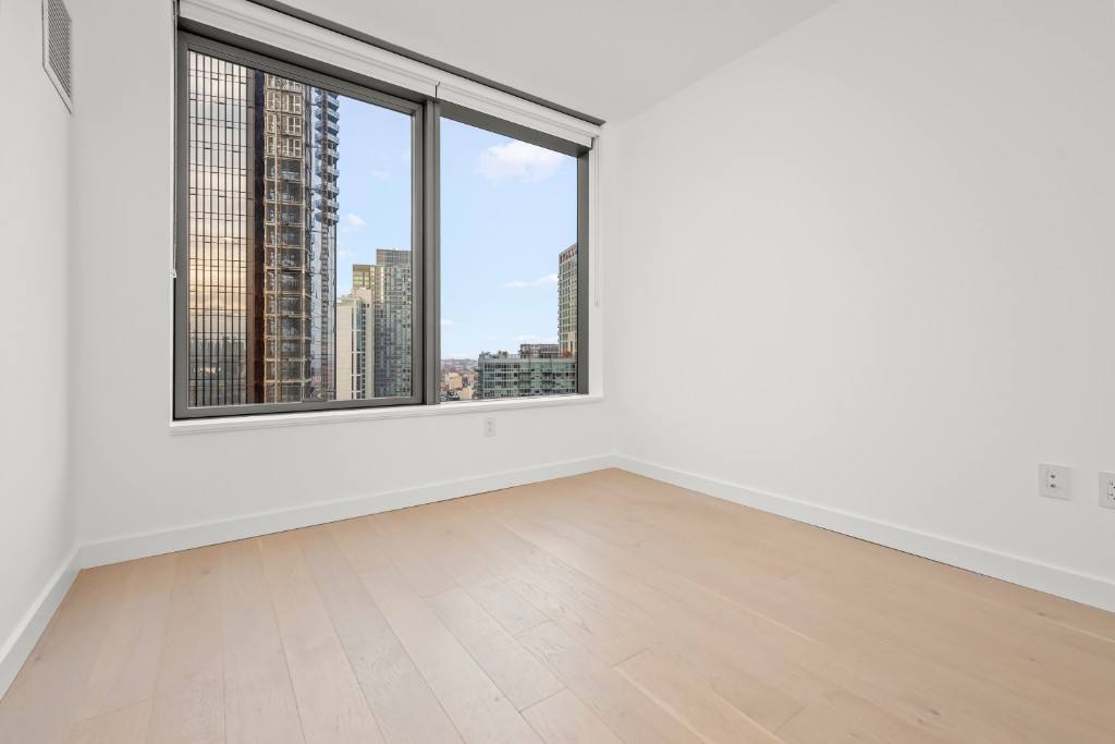 Apartment for rent at 3 Court Square #2805, Long Island City, NY 11101