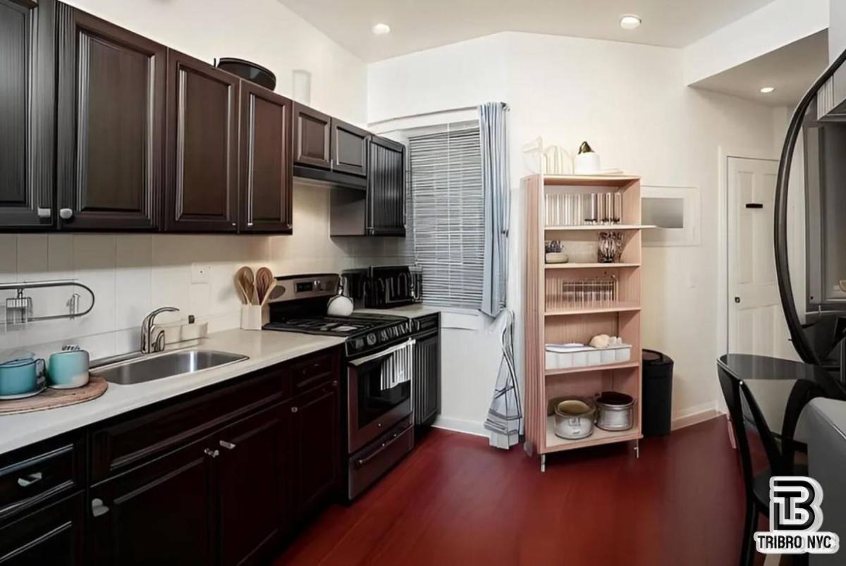 Apartment for rent at 439 Jefferson Ave #1F, Brooklyn, NY 11221