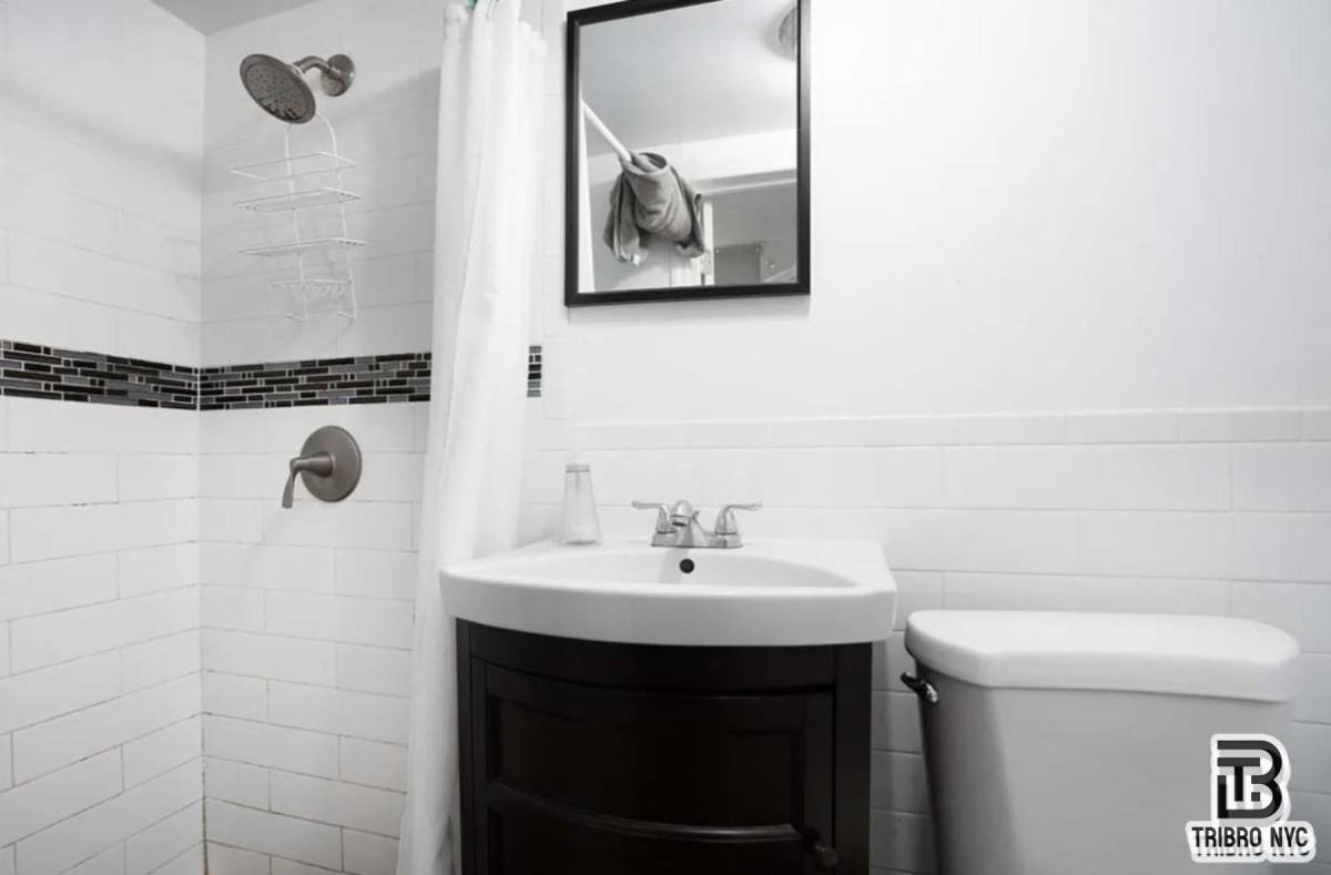 Apartment for rent at 439 Jefferson Ave #1F, Brooklyn, NY 11221