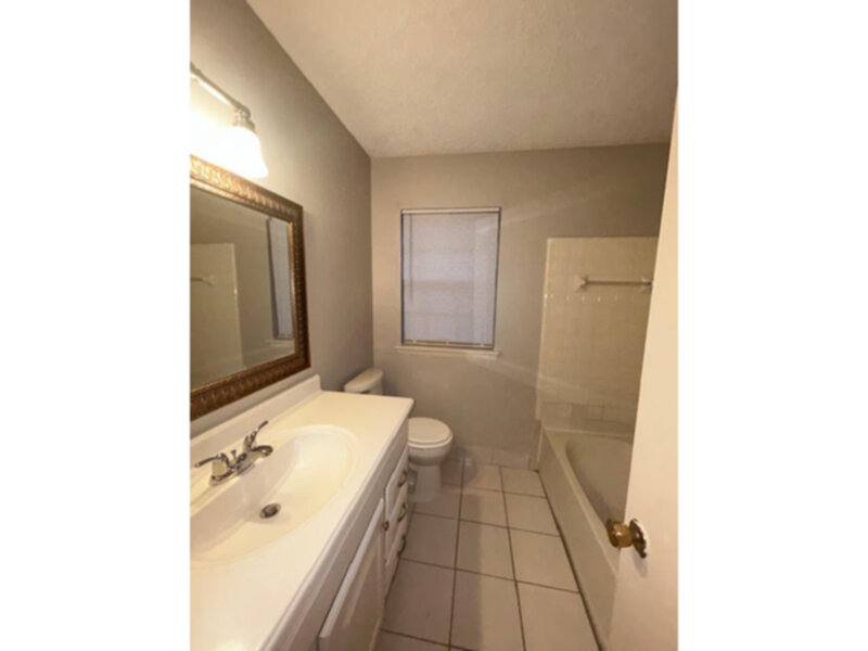 House for rent at 65 Lakeside Dr, Little Rock, AR 72204