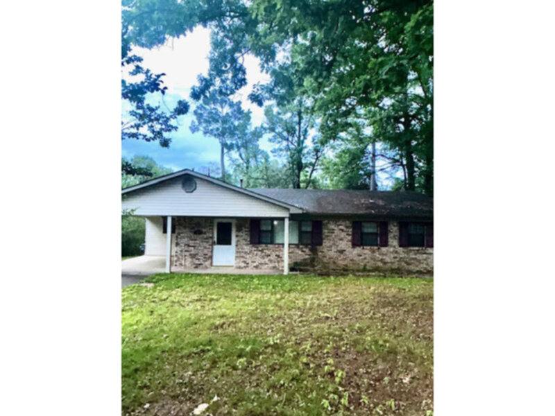 House for rent at 65 Lakeside Dr, Little Rock, AR 72204