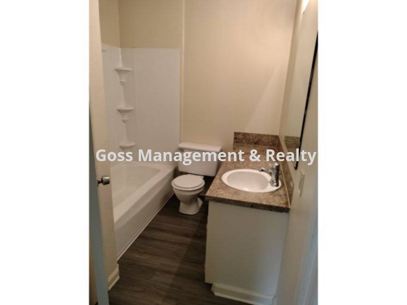 Apartment for rent at Mara Lynn, 11124 Mara Lynn Rd #D, Little Rock, AR 72211