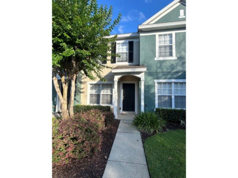 Townhouse for rent at 723 Shropshire Loop, Sanford, FL 32771