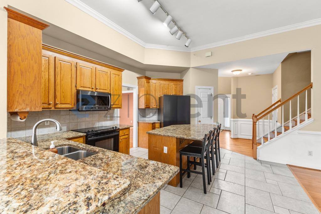 House for rent at 9216 Crofton Springs Dr, Charlotte, NC 28269