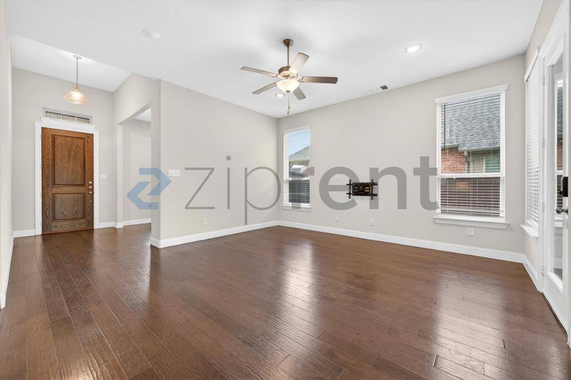 House for rent at 8451 Bronzegate Trail, Frisco, TX 75034