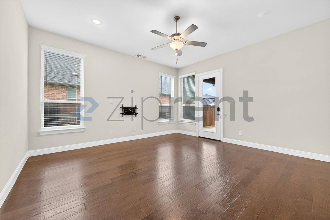 House for rent at 8451 Bronzegate Trail, Frisco, TX 75034