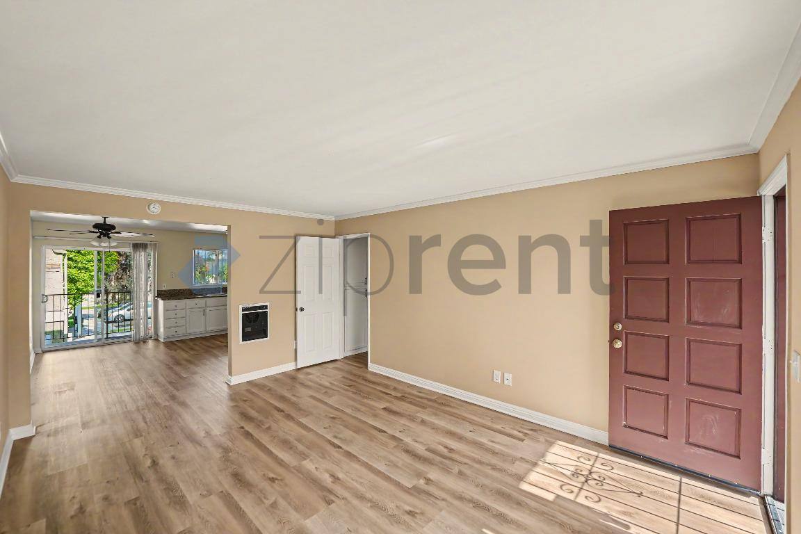 Apartment for rent at 3523 W Savanna St #9, Anaheim, CA 92804