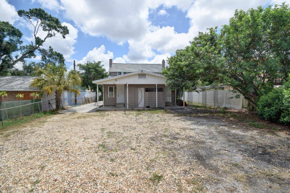 House for rent at 914 23rd St W #B, Bradenton, FL 34205