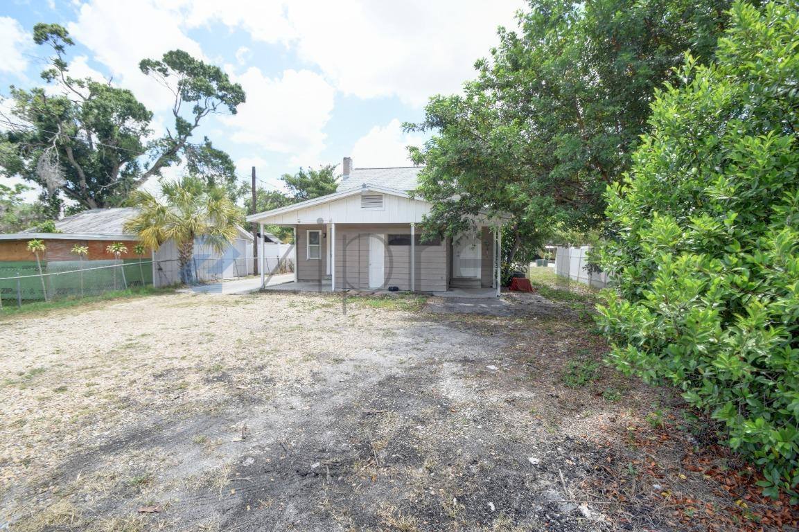 House for rent at 914 23rd St W #B, Bradenton, FL 34205