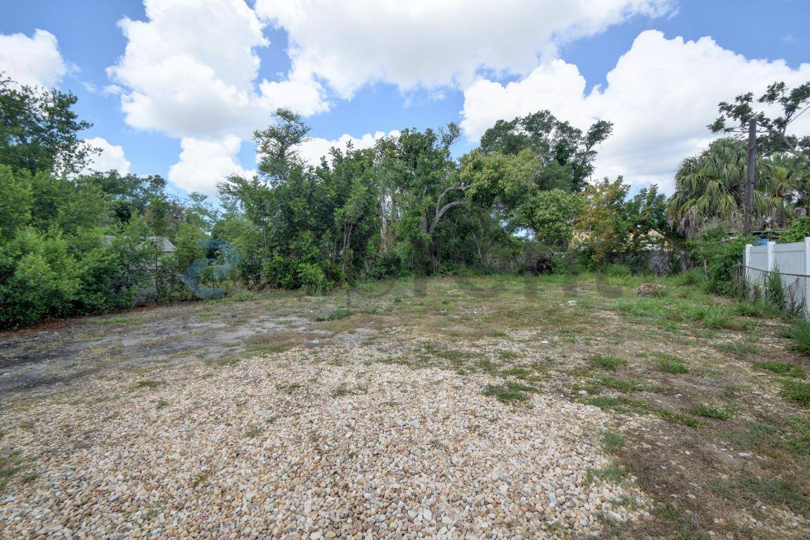 House for rent at 914 23rd St W #B, Bradenton, FL 34205