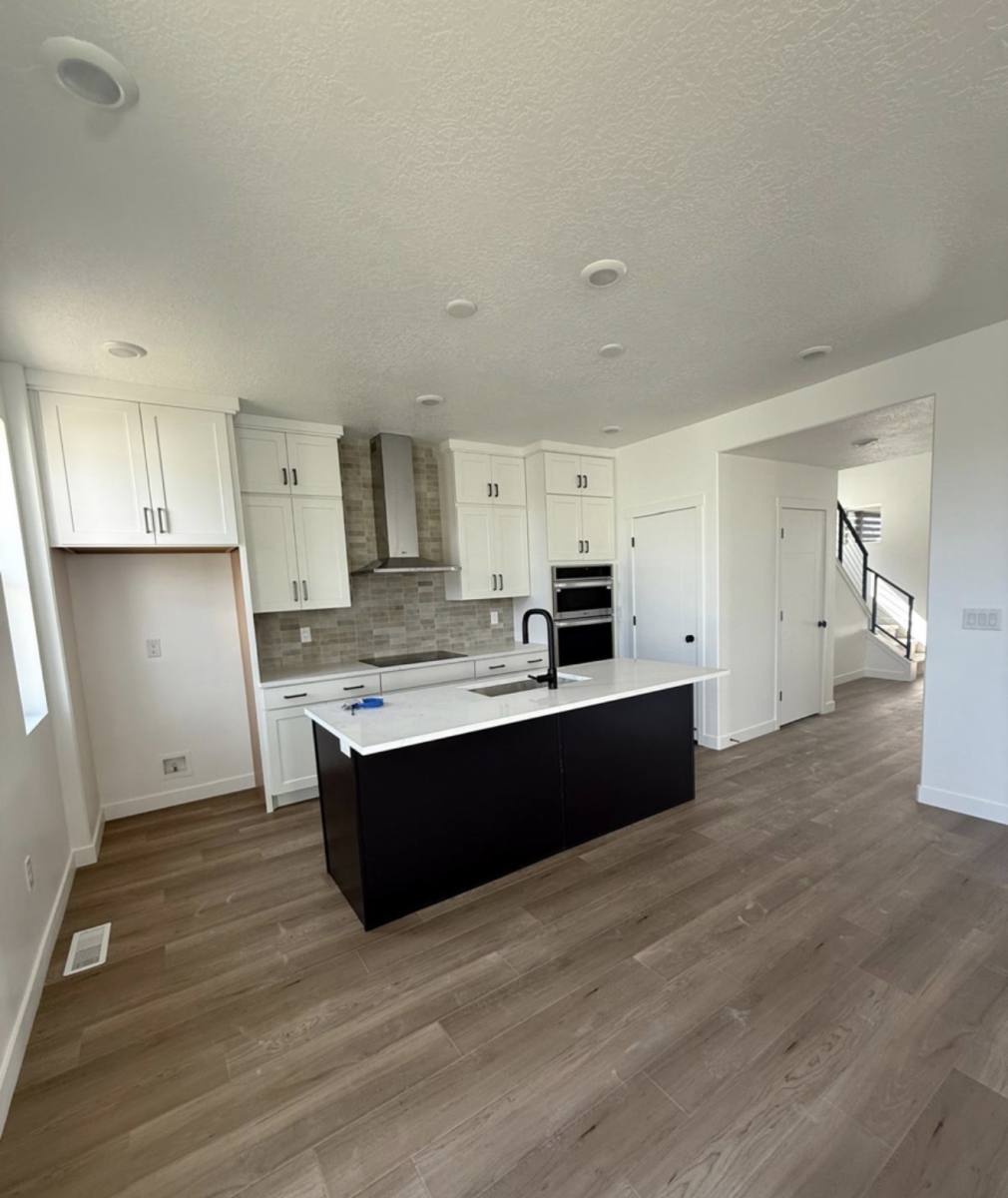 House for rent at 909 W Bullion St, Salt Lake City, UT 84123