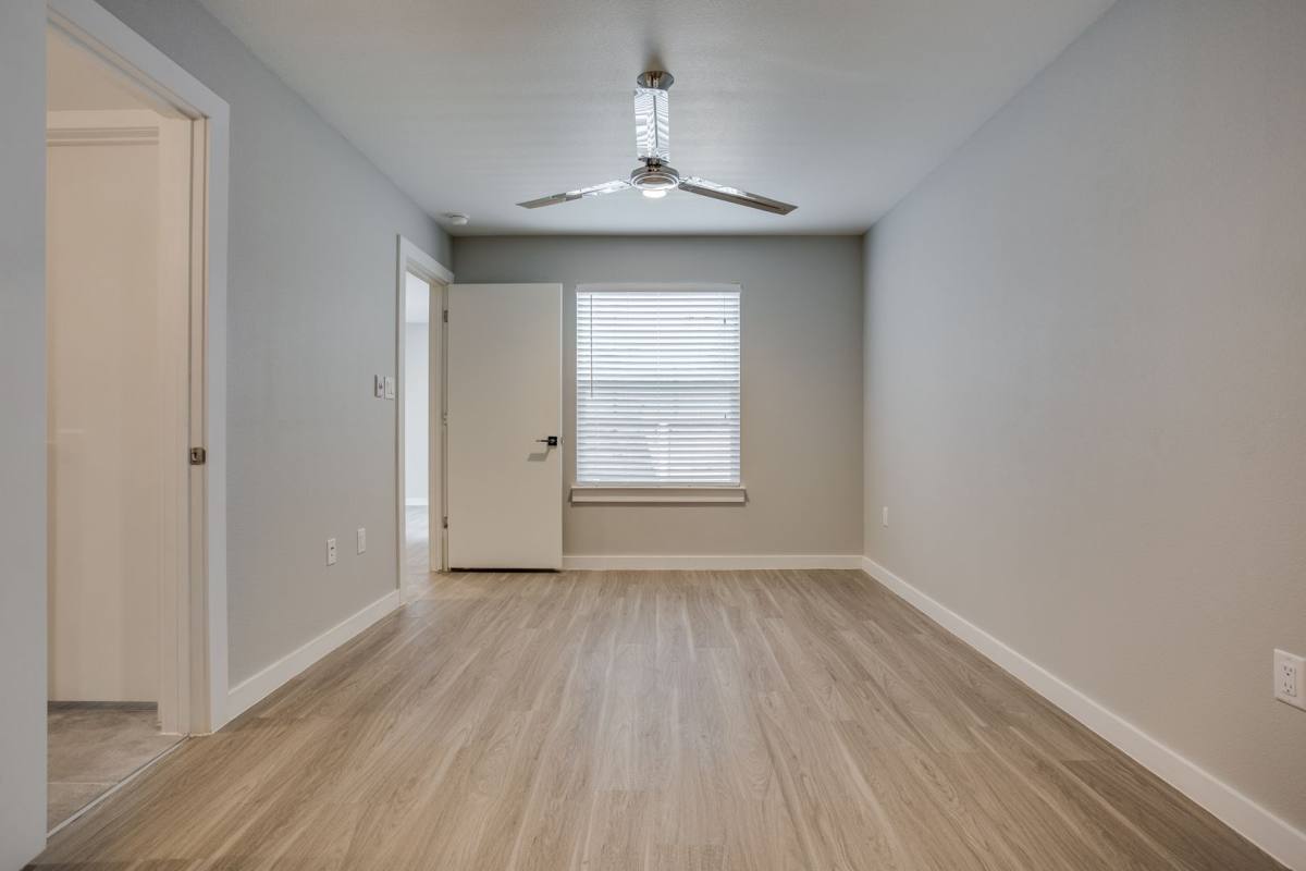 Apartment for rent at 3328 Cedarplaza, Dallas, TX 75219