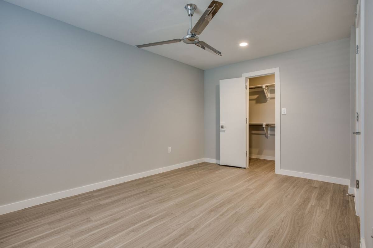 Apartment for rent at 3328 Cedarplaza, Dallas, TX 75219