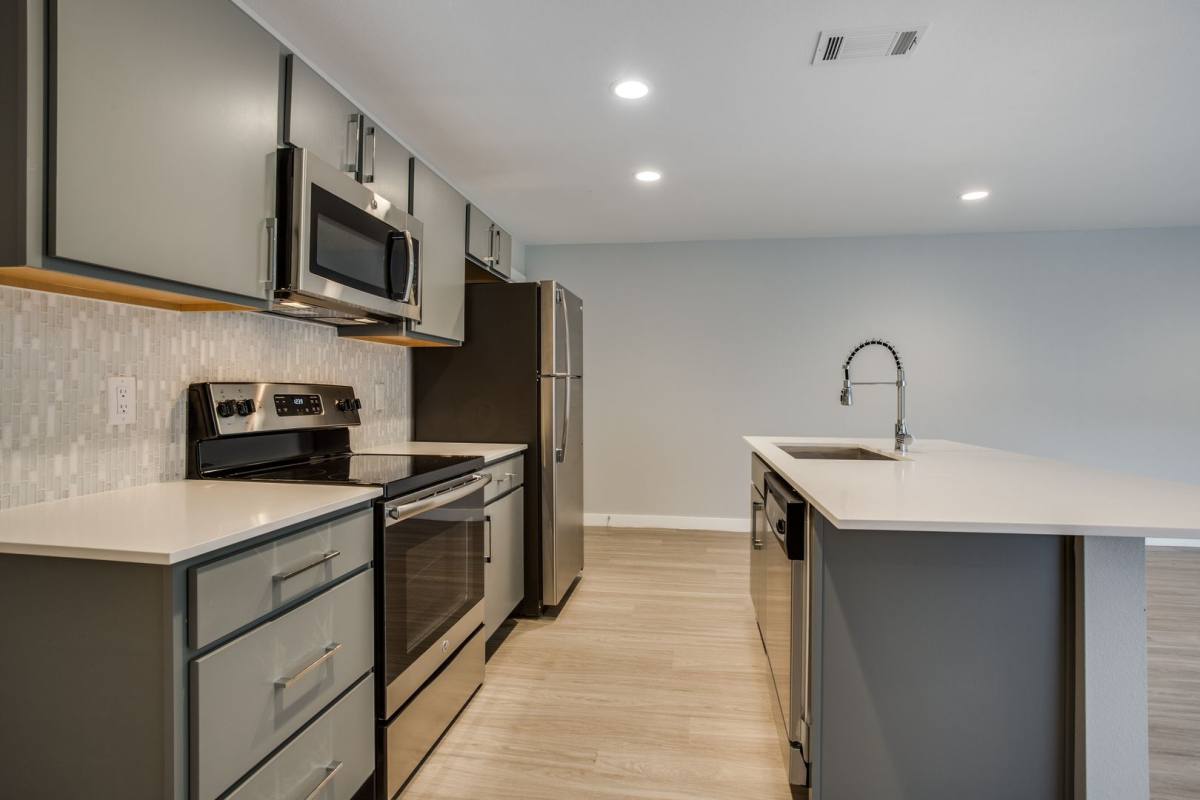 Apartment for rent at 3328 Cedarplaza, Dallas, TX 75219