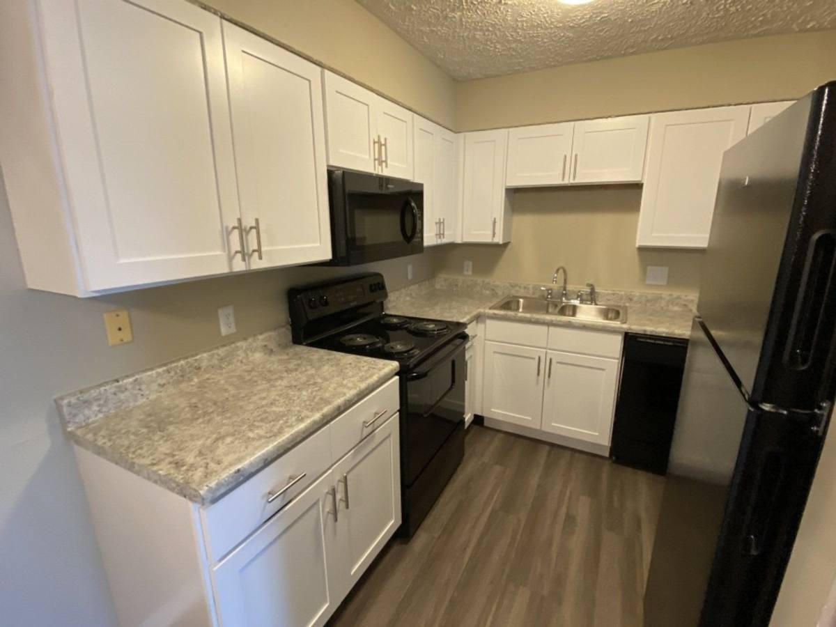 Apartment for rent at 1705 Lakeshore Dr #G, Anderson, IN 46012