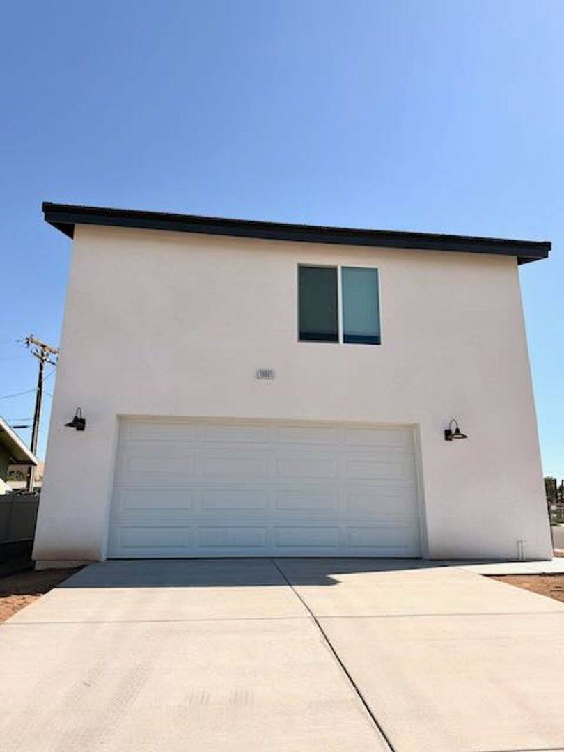 Apartment for rent at 16001 Live Oak St, Hesperia, CA 92345