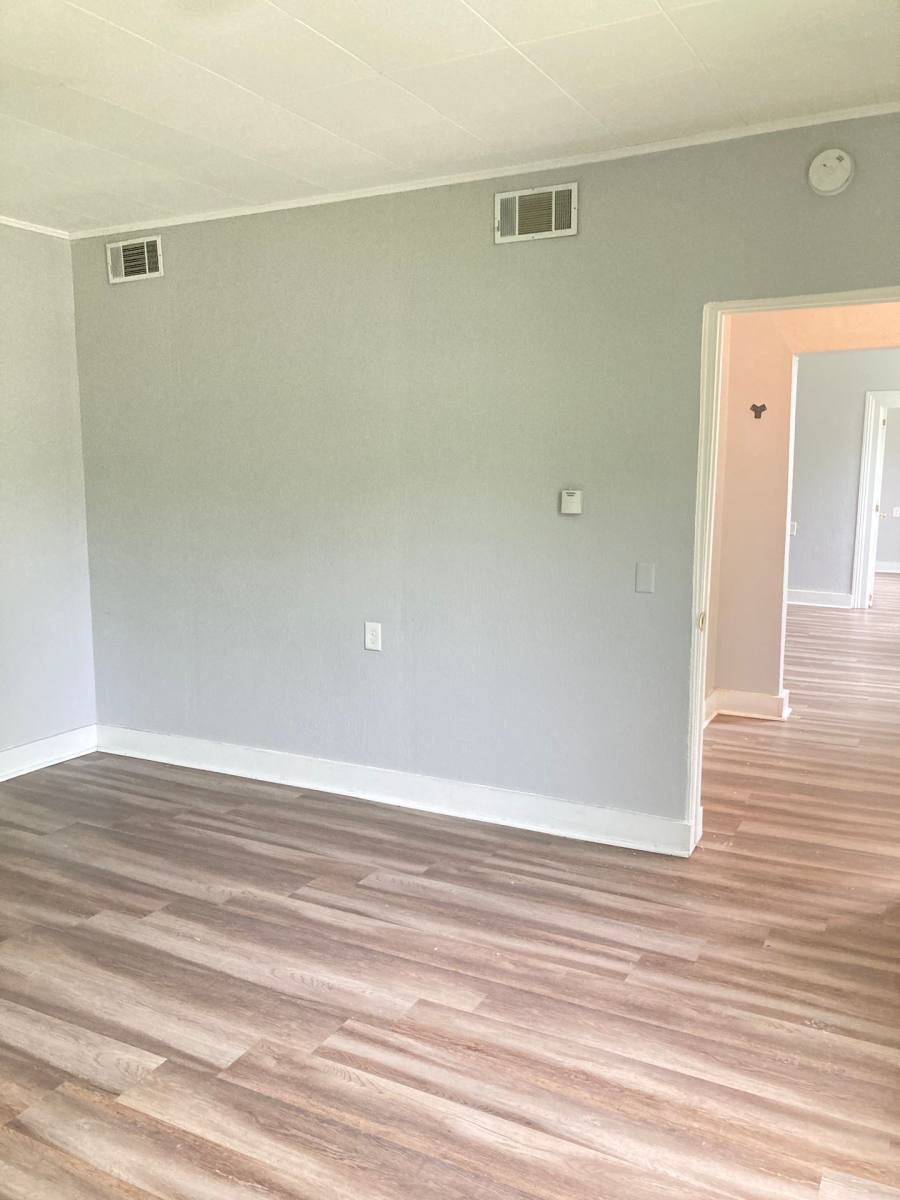Apartment for rent at 1031 S Washington St, Lockport, IL 60441