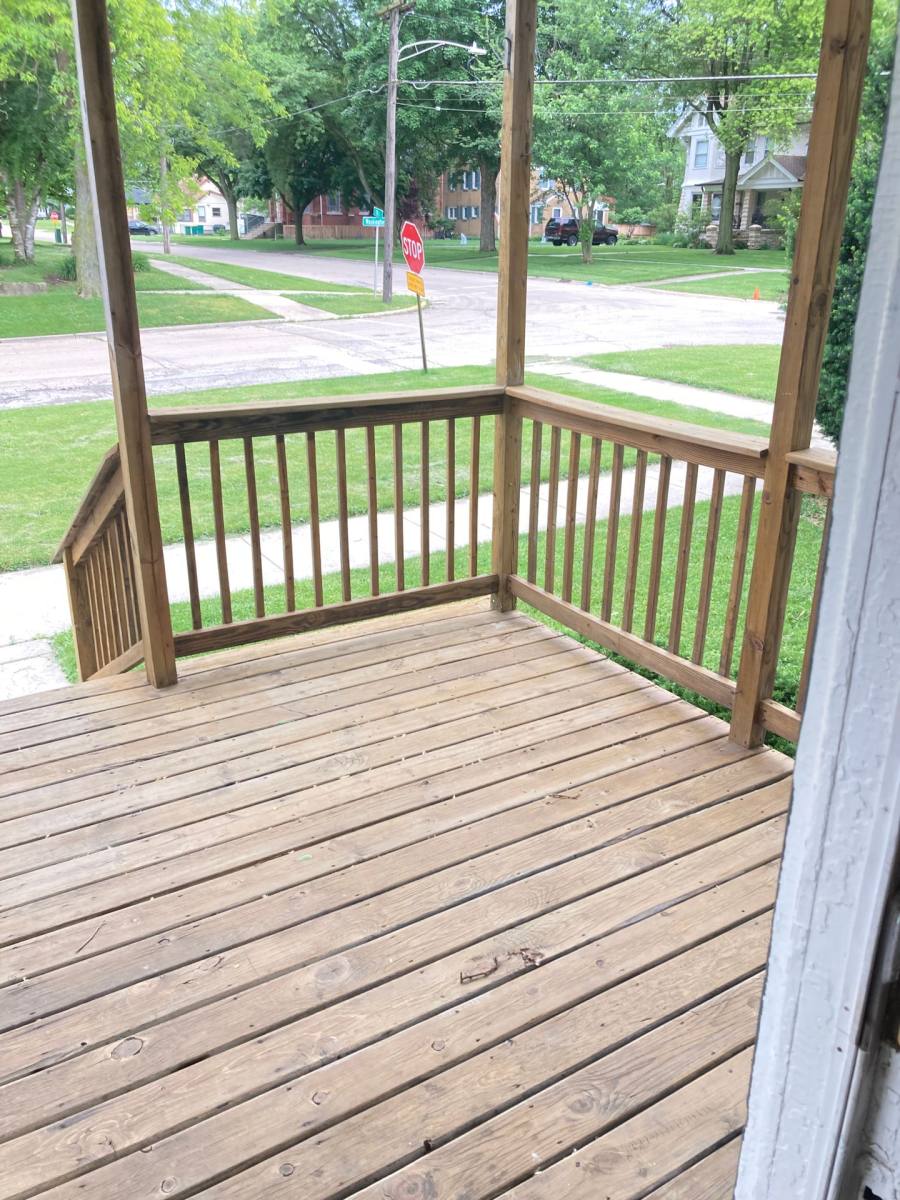 Apartment for rent at 1031 S Washington St, Lockport, IL 60441