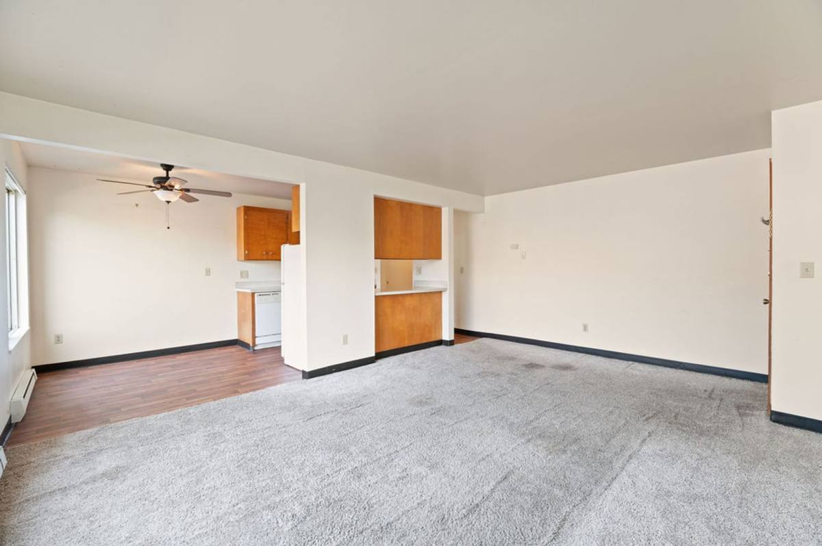 Apartment for rent at 6113 Roosevelt Way NE, Seattle, WA 98115